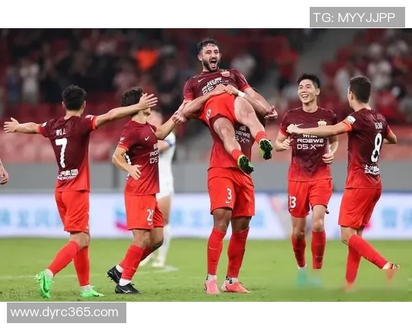 上海上岗与蔚山现代的激烈对决谁能在亚冠赛场上笑到最后