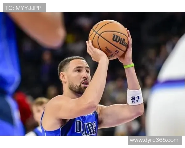 克莱汤普森：勇士队的三分之王与篮球传奇的崛起之路