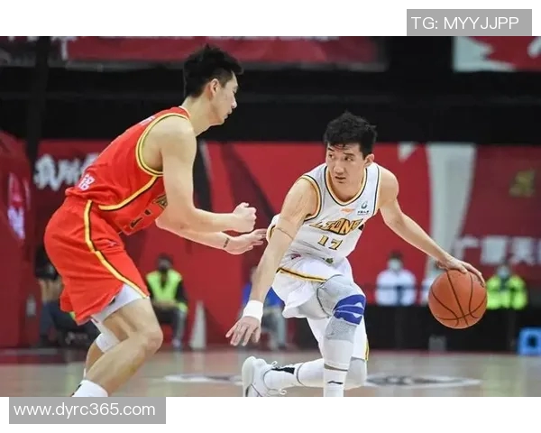 广东队与辽宁队激战第23轮争夺季后赛席位的关键之战