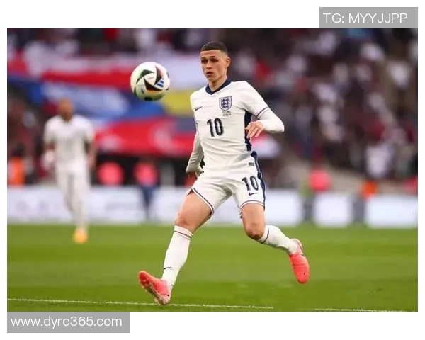 福登的崛起之路：从青训小将到英超明星的成长历程与未来展望